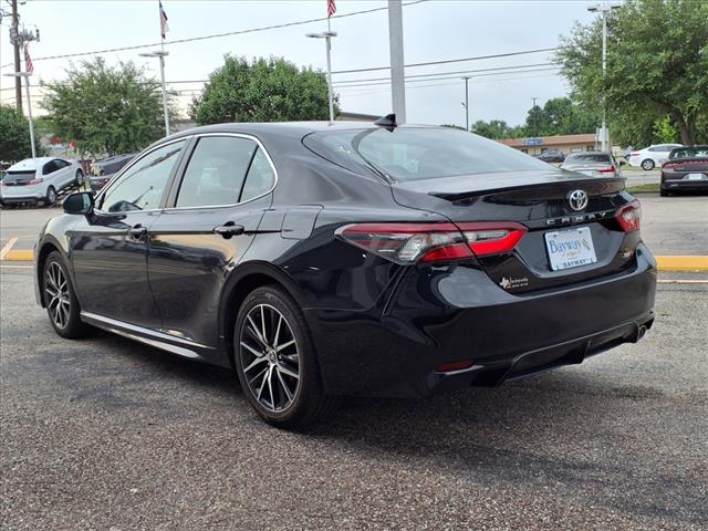 2023 Toyota Camry SE