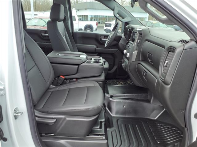2025 GMC Sierra 2500HD Pro