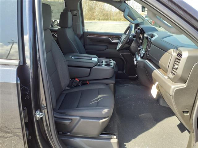 2025 GMC Sierra 1500 Elevation Standard