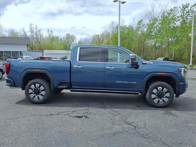 2025 GMC Sierra 2500HD Denali