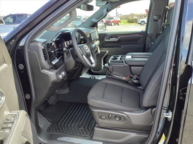 2025 GMC Sierra 1500 Elevation Standard