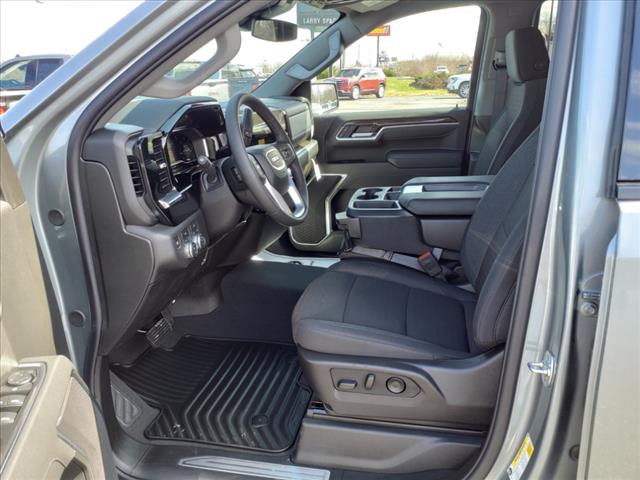 2025 GMC Sierra 1500 Elevation Standard