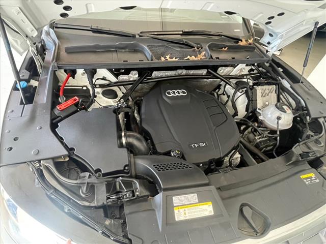 Preowned 2019 AUDI Q5 Premium 45 TFSI quattro for sale by Audi Manhattan in New York, NY