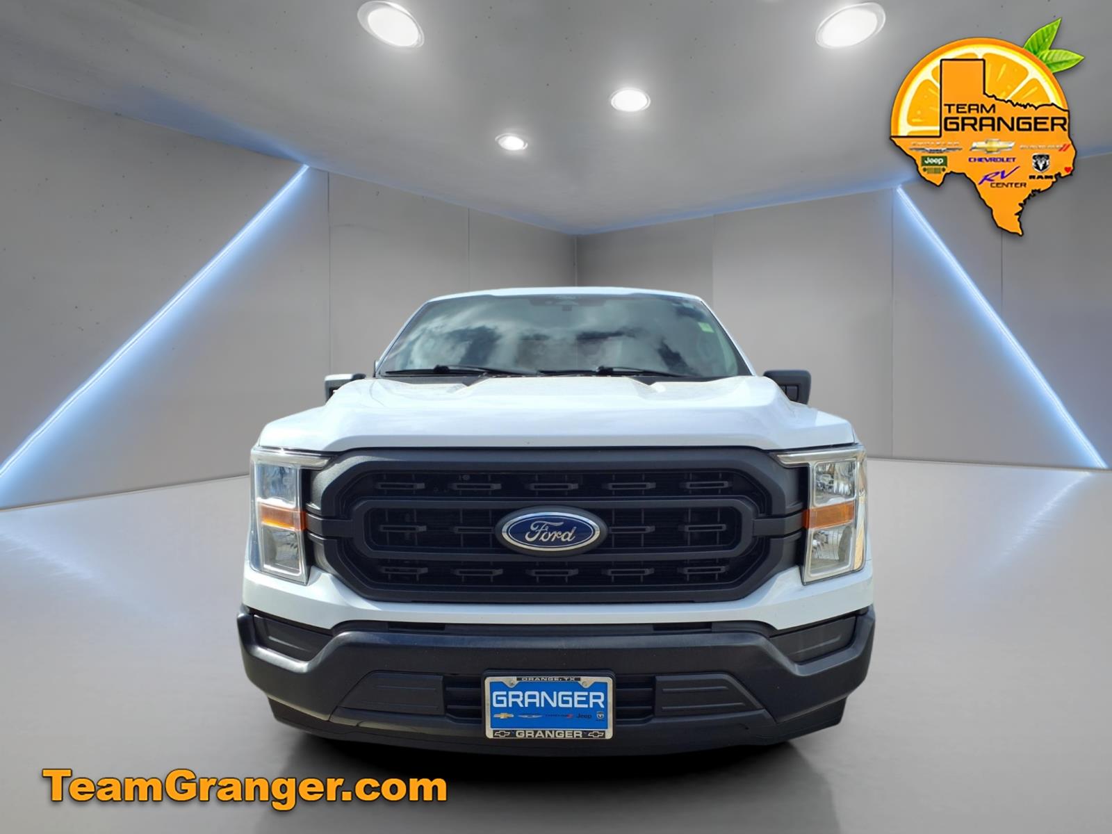 View vehicle photo 7