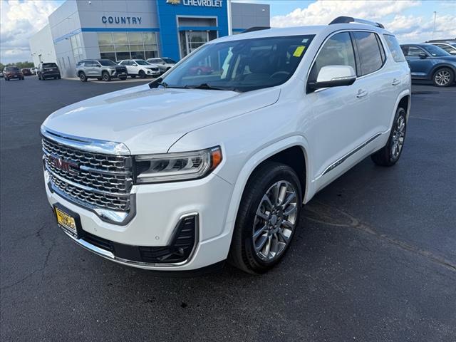 2023 GMC Acadia DENALI