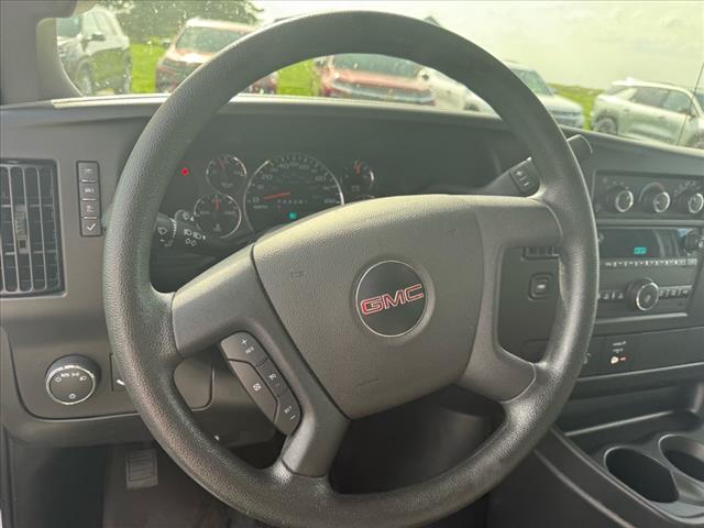 2022 GMC Savana BASE