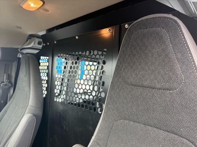 2022 GMC Savana BASE