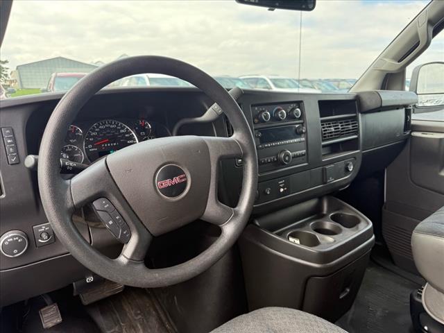 2022 GMC Savana BASE