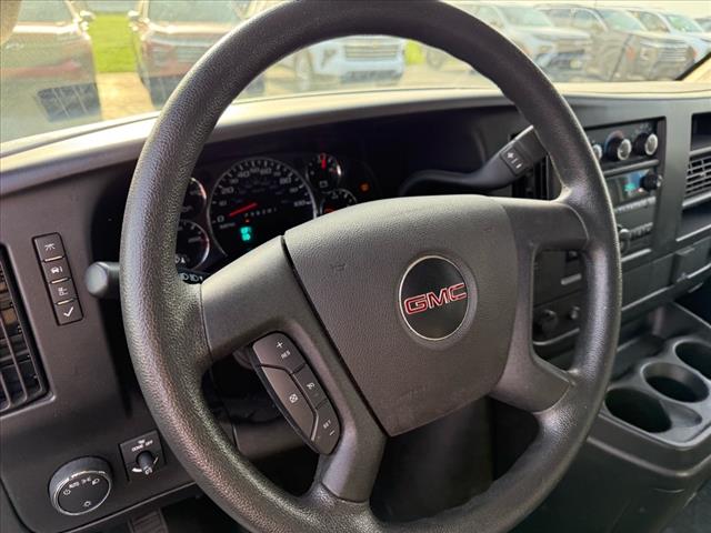 2022 GMC Savana BASE
