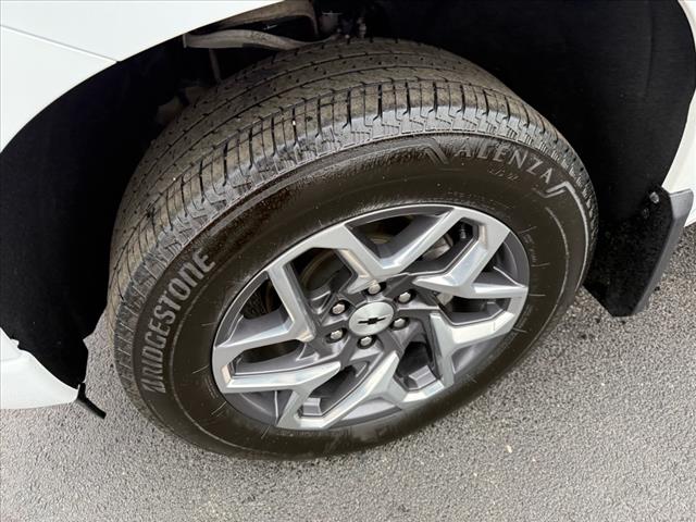 2023 Chevrolet Silverado 1500 CREW RST 4WD