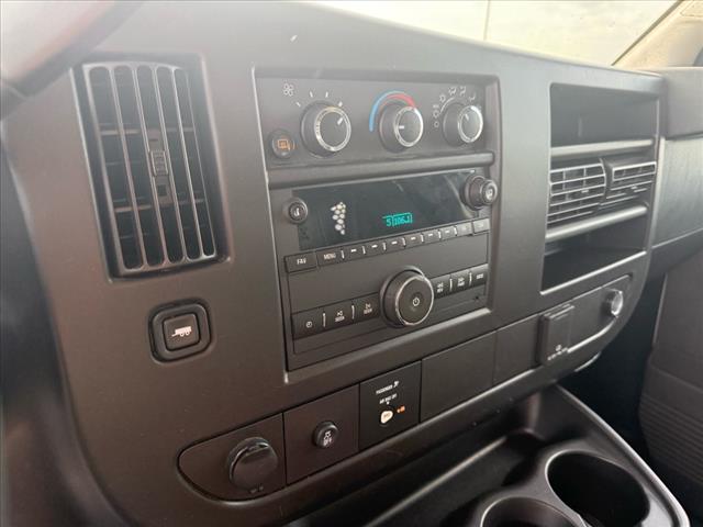 2022 GMC Savana BASE