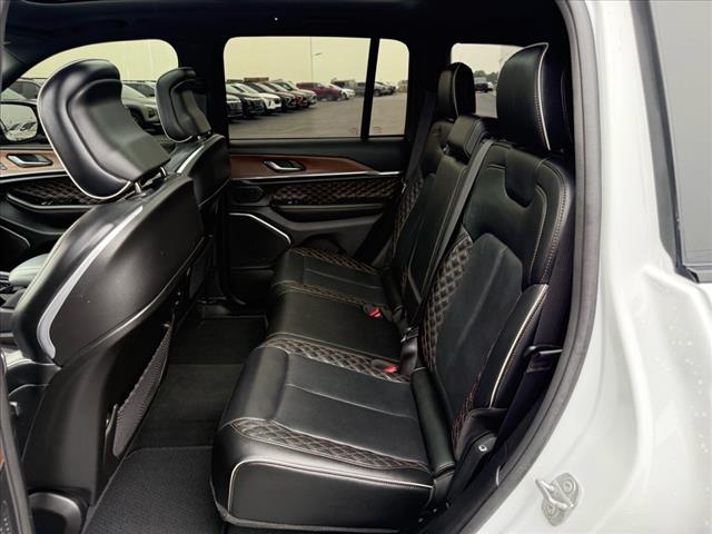2023 Jeep Grand Cherokee SUMMIT