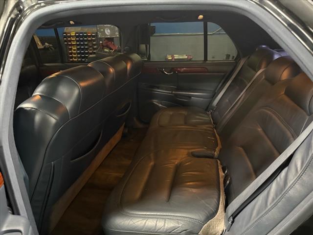 2002 Cadillac DEVILLE PROFESSIONAL LIMOUSINE