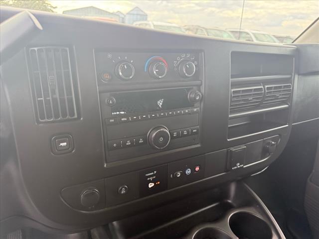 2022 GMC Savana BASE