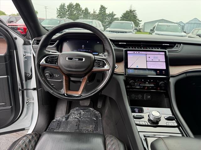 2023 Jeep Grand Cherokee SUMMIT