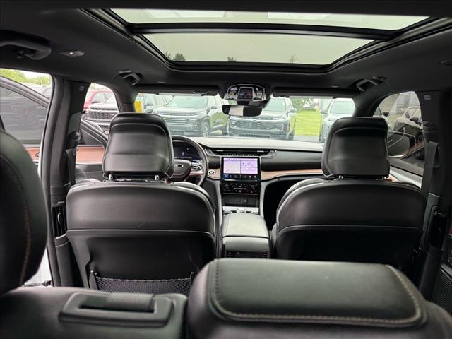 2023 Jeep Grand Cherokee SUMMIT