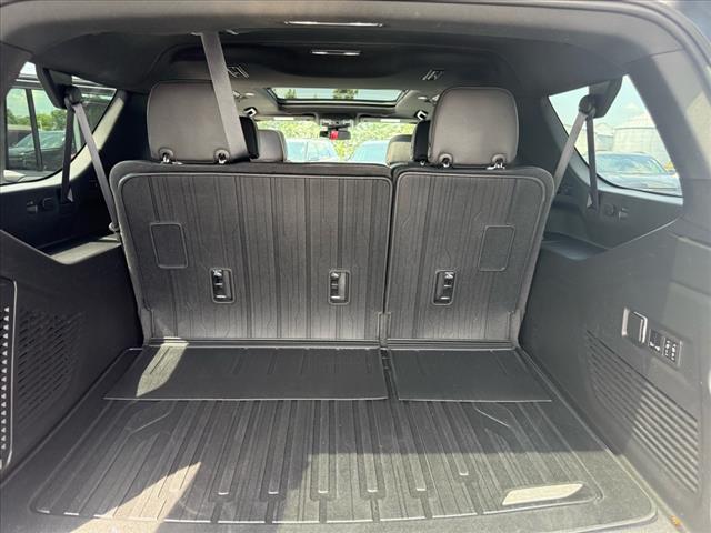 2023 GMC Yukon XL AT4