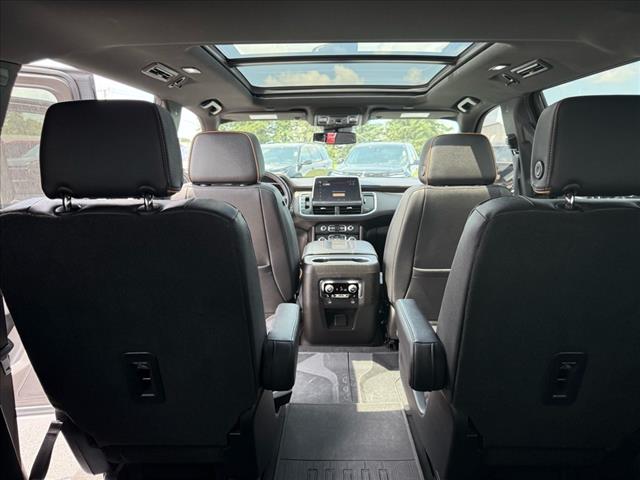 2023 GMC Yukon XL AT4