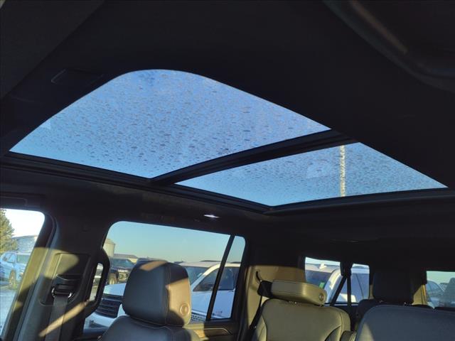 2021 Chevrolet Suburban 4WD LT