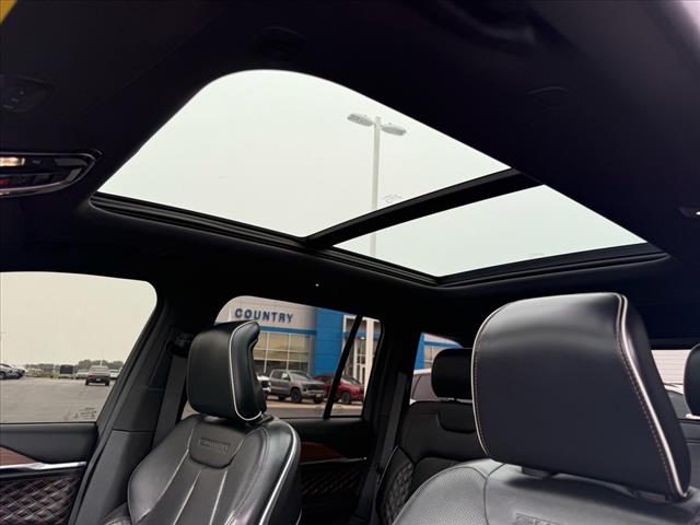 2023 Jeep Grand Cherokee SUMMIT