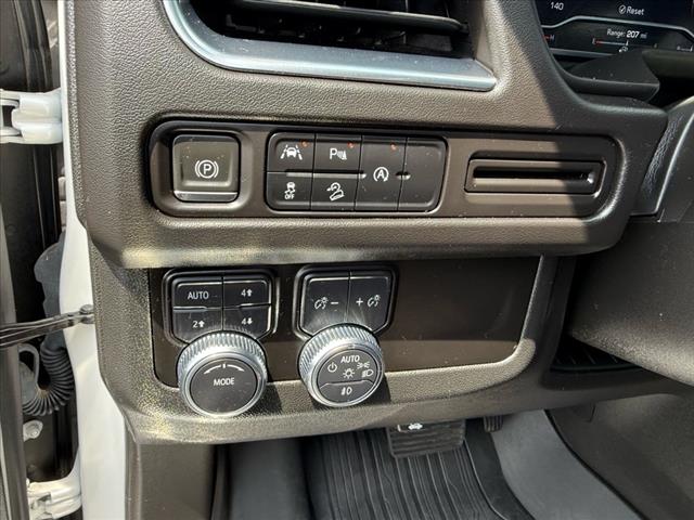 2023 GMC Yukon XL AT4