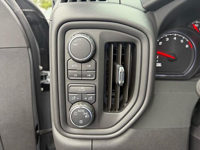 2024 Chevrolet Silverado 1500 CREW CUSTOM TB 4WD