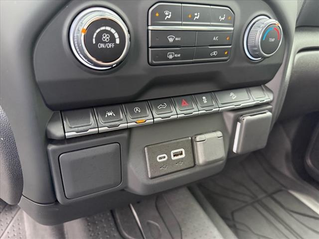 2024 Chevrolet Silverado 1500 CREW CUSTOM TB 4WD