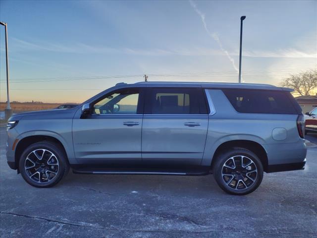 2025 Chevrolet Suburban PREMIER