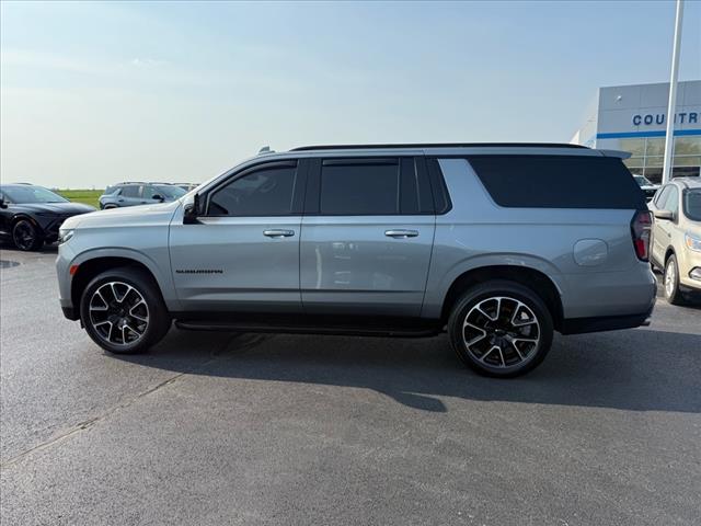 2023 Chevrolet Suburban RST