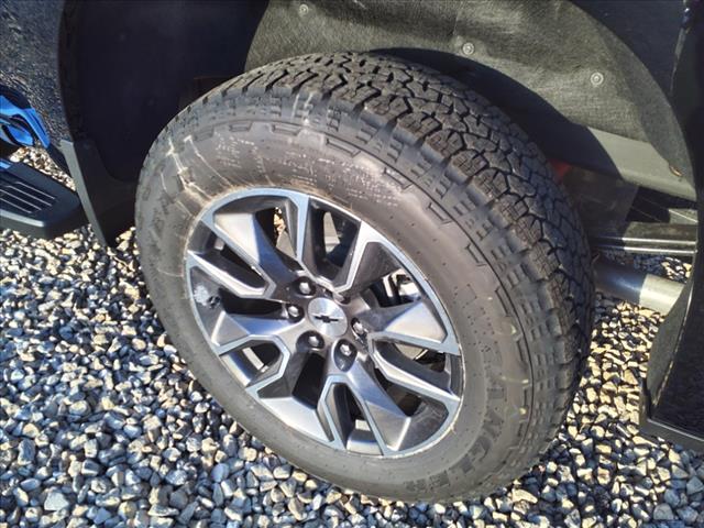 2025 Chevrolet Silverado 1500 1500 CREW RST 4WD