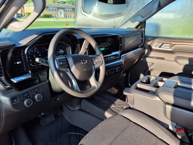 2025 Chevrolet Silverado 1500 1500 CREW RST 4WD