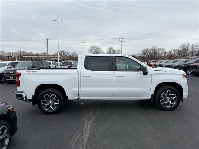 2023 Chevrolet Silverado 1500 CREW RST 4WD