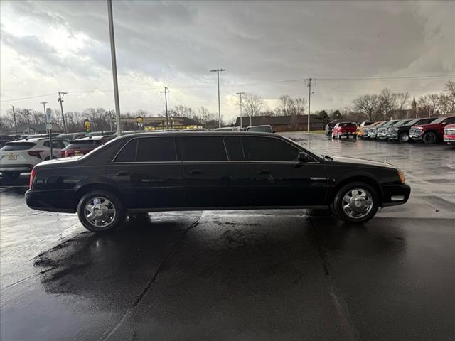2002 Cadillac DEVILLE PROFESSIONAL LIMOUSINE