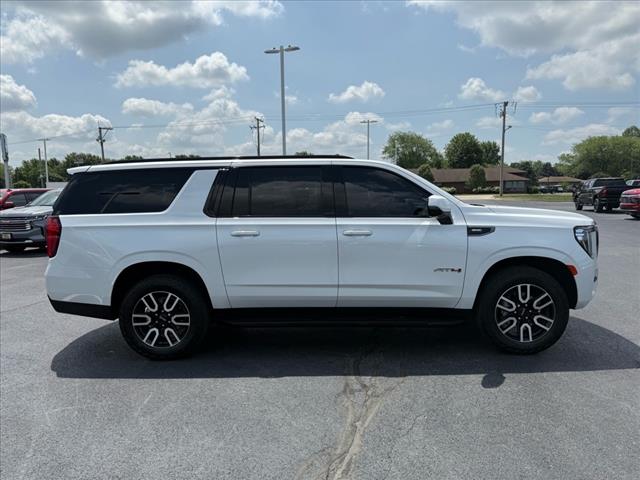 2023 GMC Yukon XL AT4