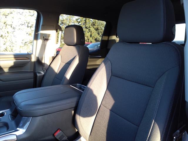 2025 Chevrolet Silverado 1500 1500 CREW RST 4WD