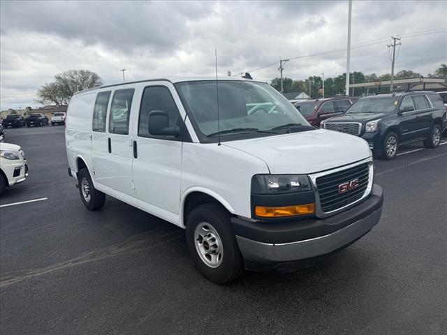 2022 GMC Savana BASE