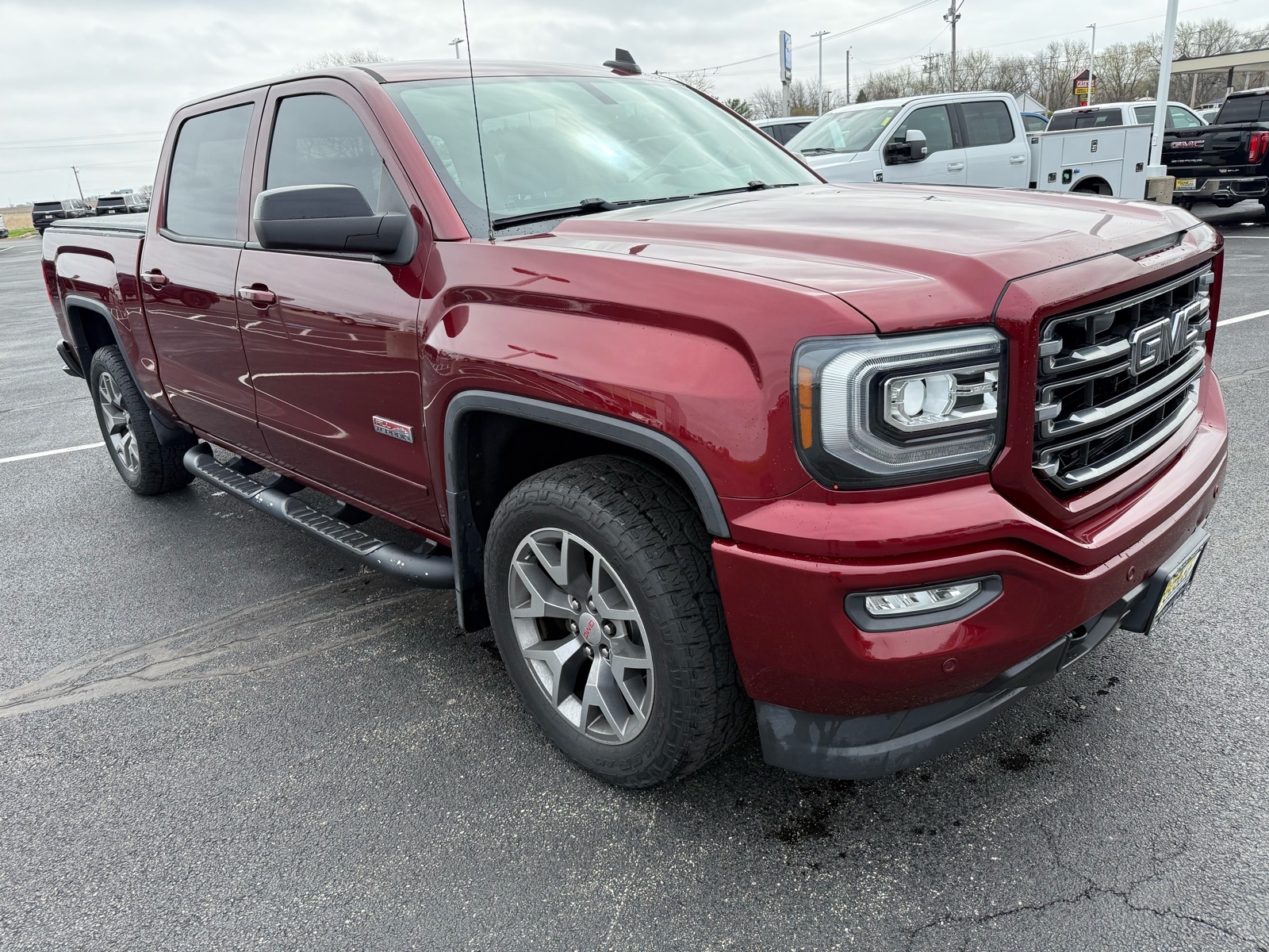 View vehicle photo 7