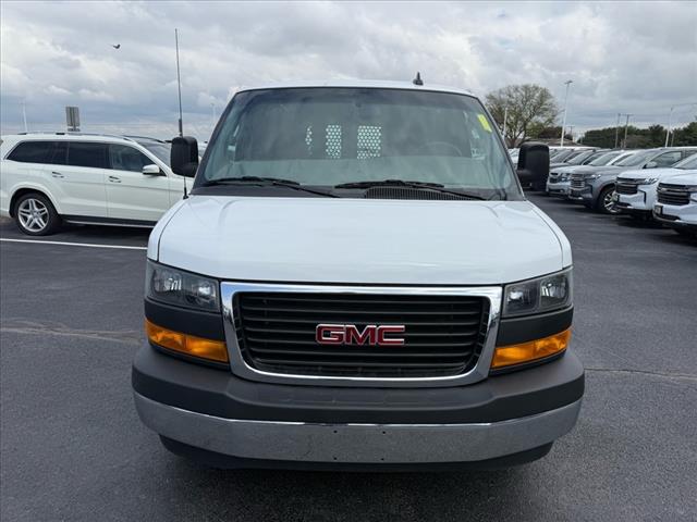 2022 GMC Savana BASE
