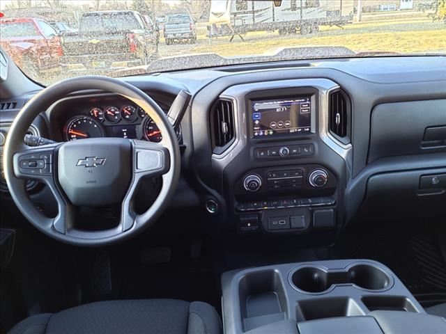 2025 Chevrolet Silverado 1500 CREW CUSTOM TB 4WD