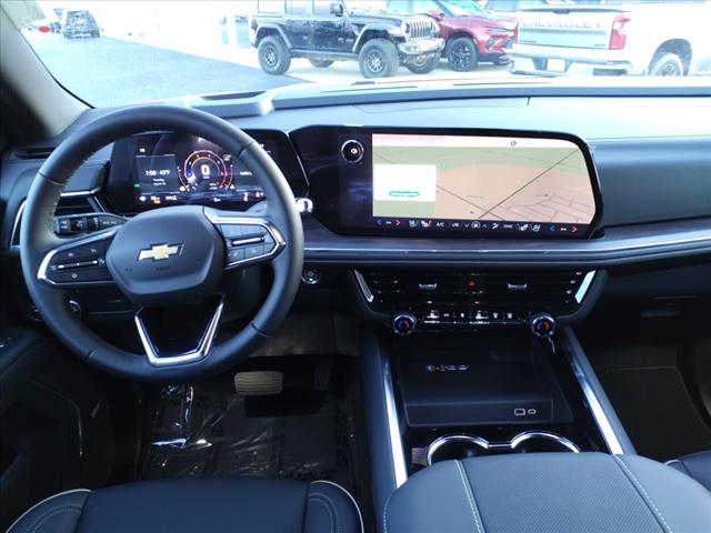 2025 Chevrolet Suburban 4WD PREMIER