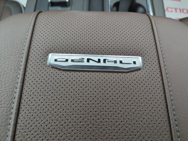 2025 GMC Sierra 2500HD Denali