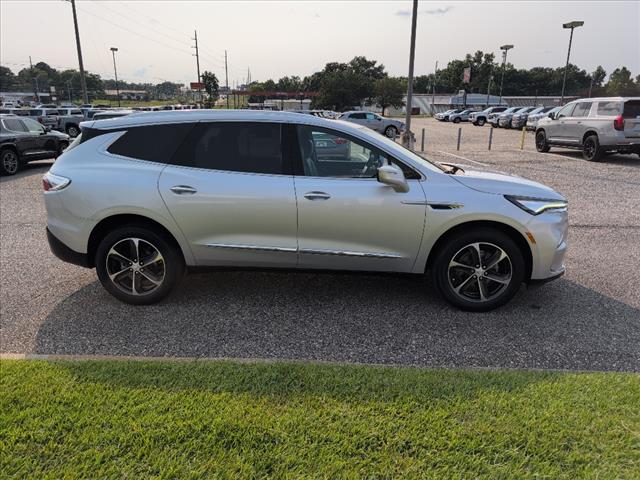 2022 Buick Enclave Essence