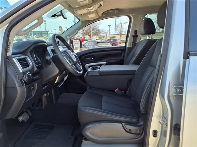 2018 Nissan Titan SV