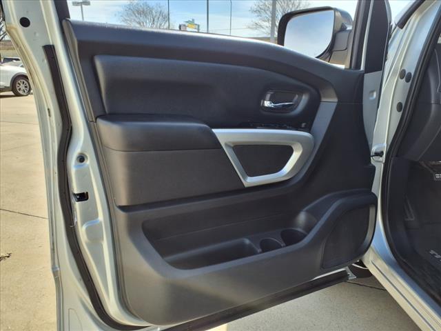2018 Nissan Titan SV