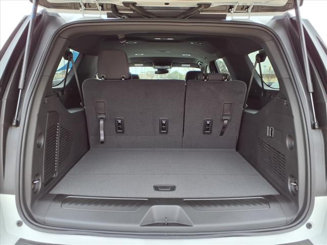 2025 Chevrolet Suburban LS