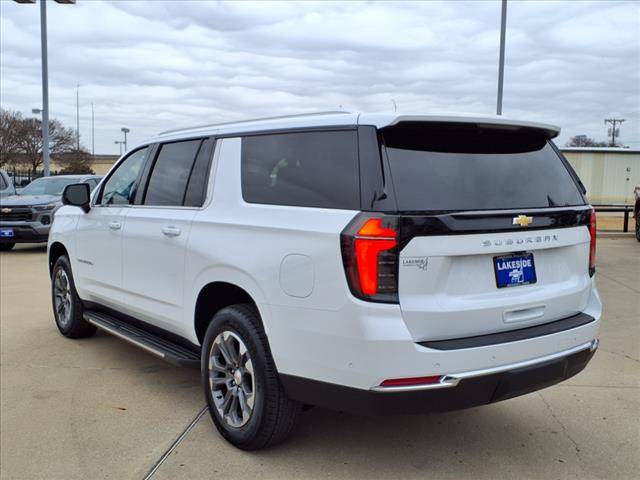 2025 Chevrolet Suburban LS