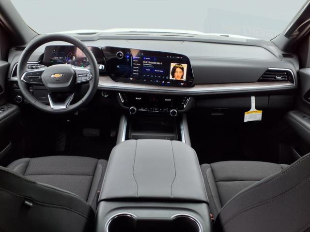 2025 Chevrolet Suburban LS