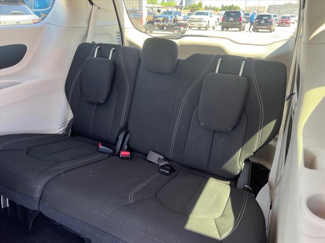2023 Chrysler Voyager V6AT STO-N-GO