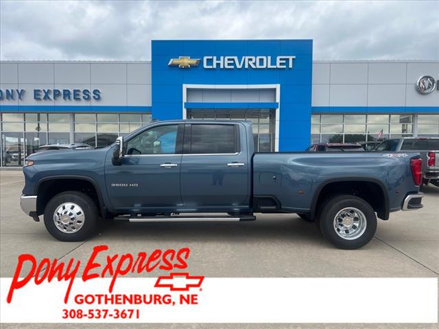 2025 Chevrolet Silverado 3500HD GAS/LTZ/DUALLY