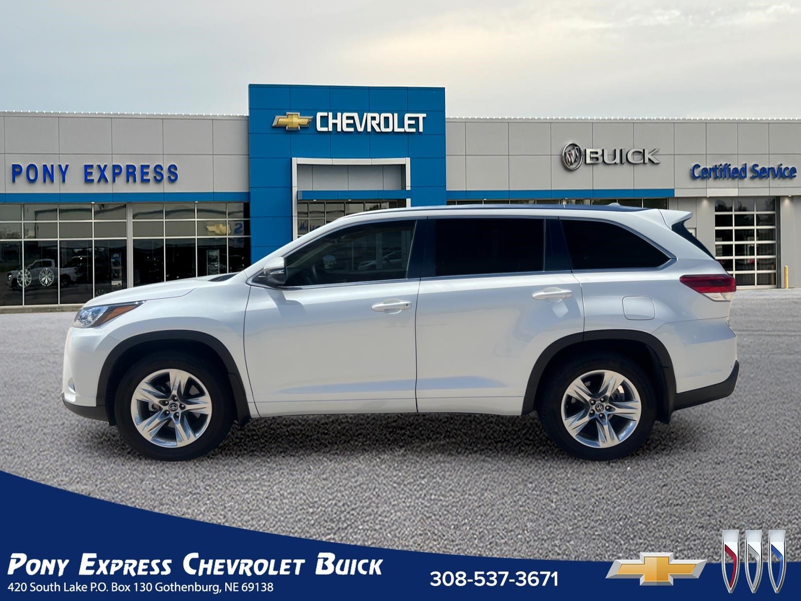 White Dia 2019 Toyota Highlander SUV / Crossover All-Wheel Drive Automatic